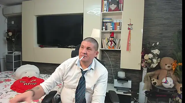SpartacusDaddy48 Live XXX-chat