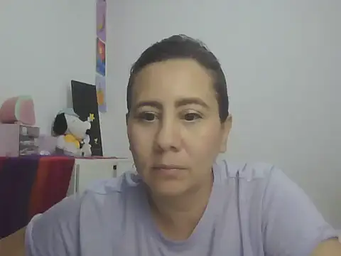sophie_tyler1 Chat XXX in diretta