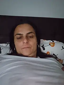 IsabelleCraftn Live XXX chat