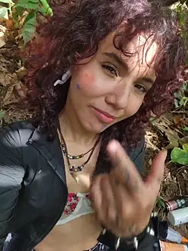 Chatroom XXX en direct de IsabellaStark__