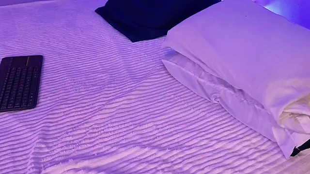 IsabelleDaza লাইভ XXX চ্যাট
