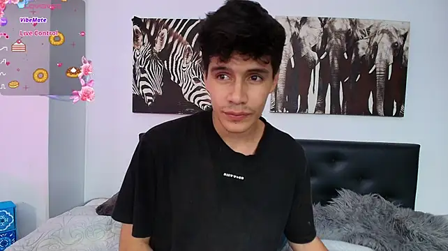 Jacob5_n Live XXX chat
