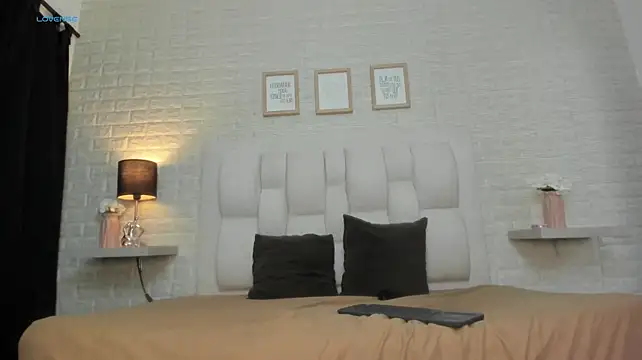 Chat +18 de Ada_Porter ao vivo