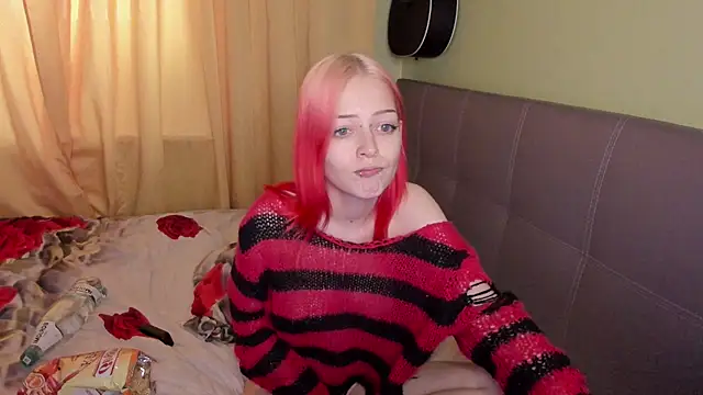 XXX chat uživo modela PetiteLia_