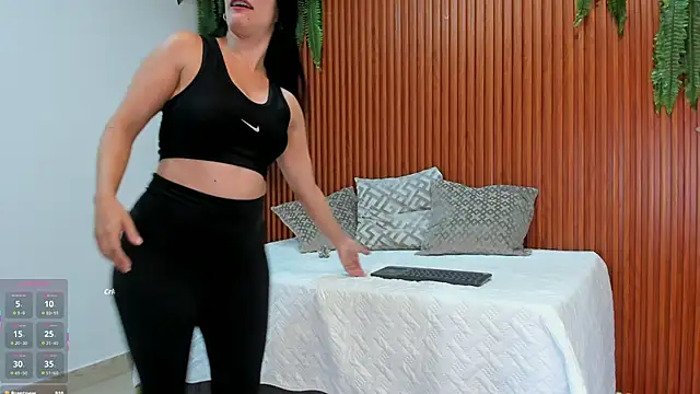 Онлайн чат XXX emily_hunter12