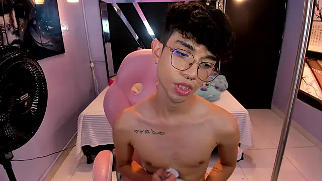 Chatroom XXX en direct de LiamHeatx