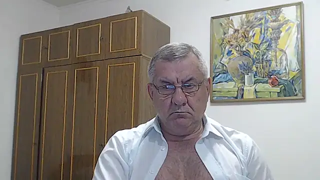 machomale3's Live XXX Chat