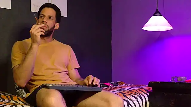 Karim_mansur XXX чат на живо