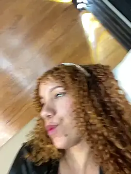 LunaVal_'s Live XXX Chat