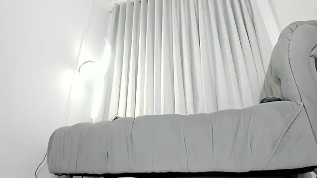 Krissi_latore élő XXX-chatje