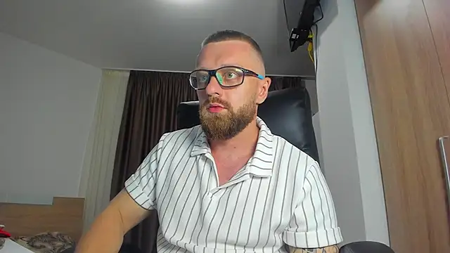 Findom_guy – Naživo XXX chat