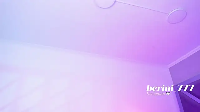 AmberiniHoffman's Live XXX Chat