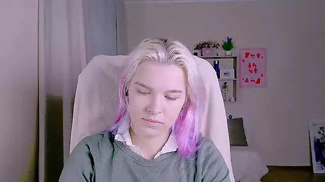 Hot_Blonda 现场XXX聊天