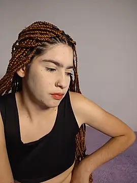 Stefany_lf – Naživo XXX chat