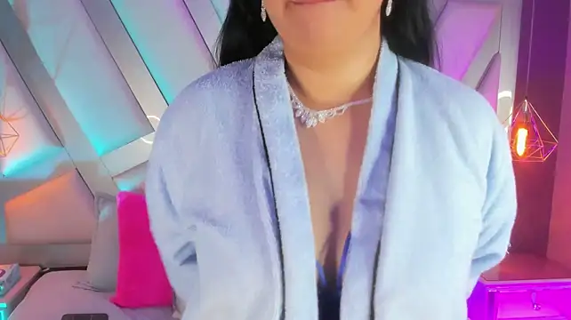 Ashleeyprincess01 Adlı Modelin Canlı XXX Sohbeti