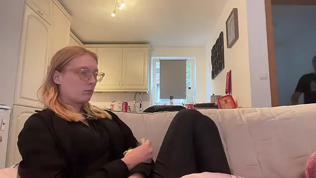 DouceMarine Live XXX-chat