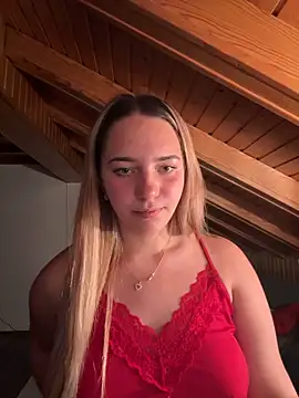 Naomi-Klein Live XXX-Chat