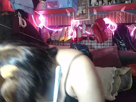 HotAsianAlbin19 live XXX chat
