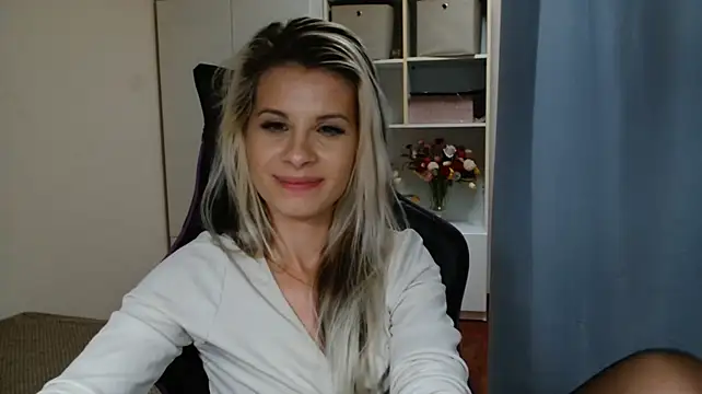 KristineGlow Obrolan Langsung XXX