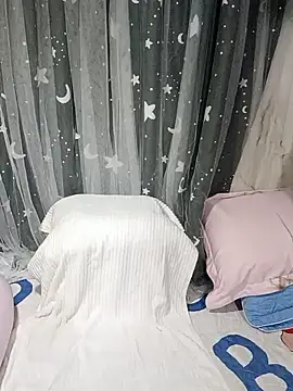 Kichiii-69's Live XXX Chat