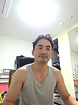 OnlyPantsのラ イブXXXチャット