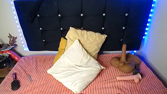 Candy_chloee élő XXX-chatje
