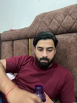 Royalboy_03 Adlı Modelin Canlı XXX Sohbeti
