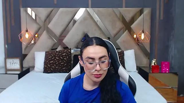 MartinaaFit élő XXX-chatje