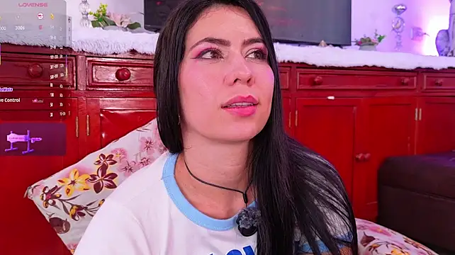 XXX chat uživo modela lara_giraldo
