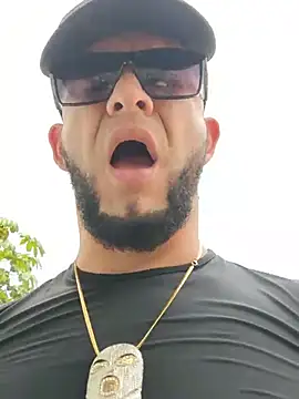 Czat XXX na żywo – PIGHIGHDIRTY_p0