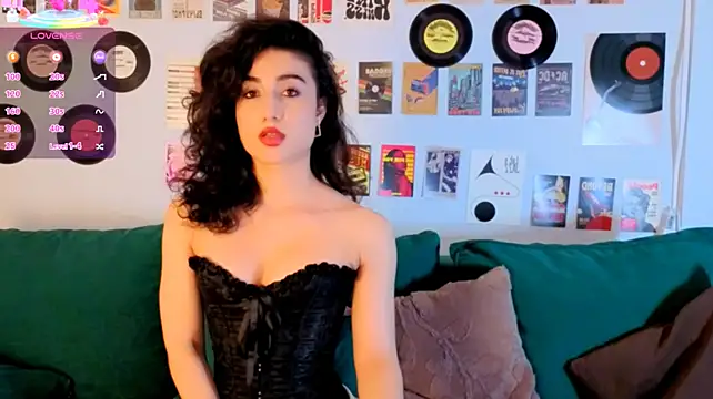 Maya_Rogerss Chat XXX in diretta