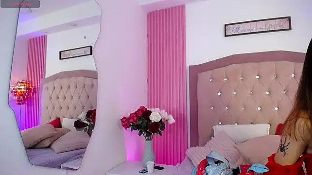 Sembang XXX Secara Langsung Marinette_Luxe