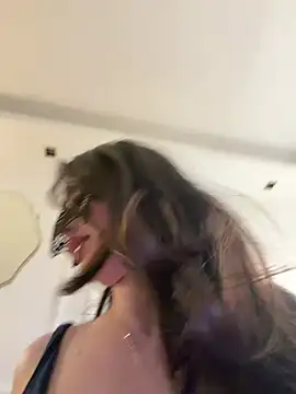 Zarya_Actions élő XXX-chatje