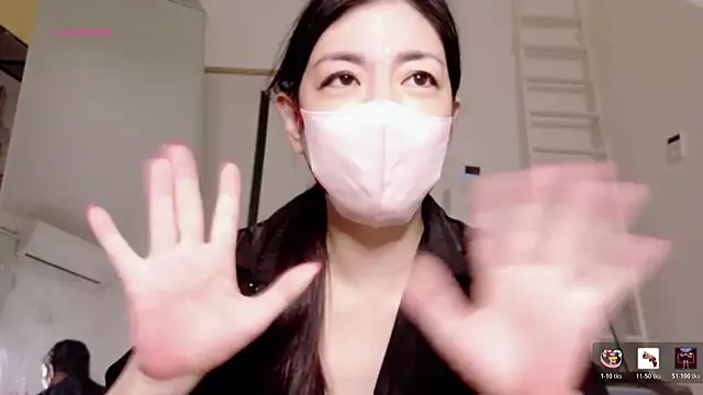 Rin-A-Rise's Live Chat Room