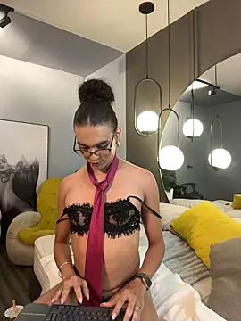 Luxa_Velvet Live XXX-Chat