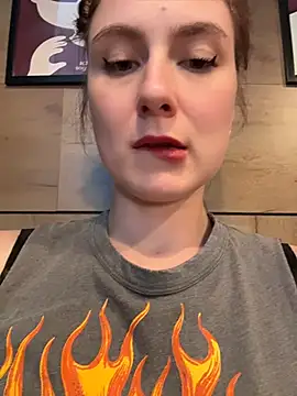 XXX chat uživo modela Dina_Tease
