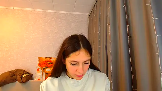 KissMeJulia: онлайн-секс-чат