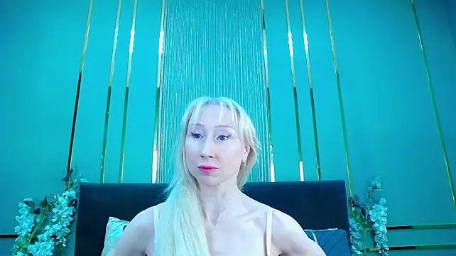 KissDreamm's Live XXX Chat