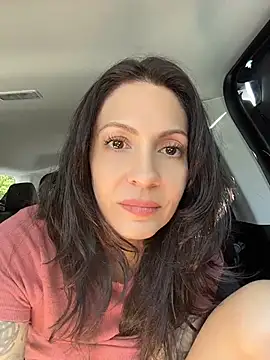 Chat +18 de BeautifulMesss ao vivo