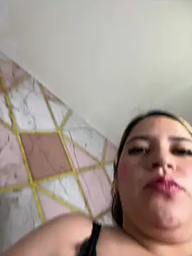 Amina_Hasan – Live XXX-chat