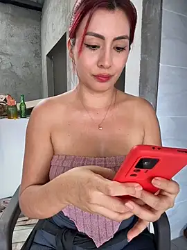 LINDA_PATTY94 live XXX chat