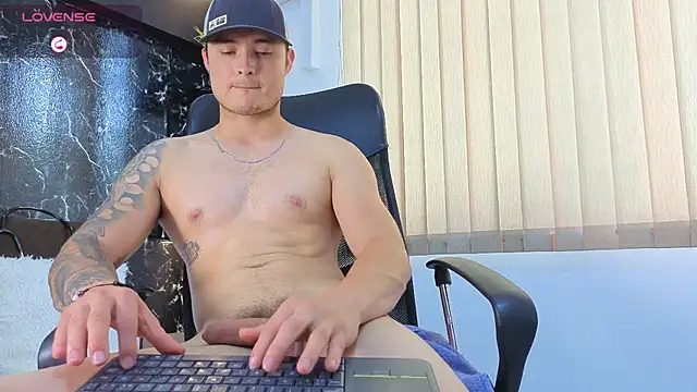 Alexander_ferre Chat XXX live