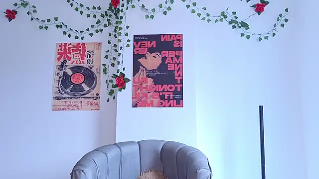 CoralieBronson's Live XXX Chat