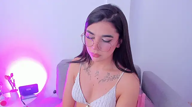 Chat +18 de RoseCassie ao vivo