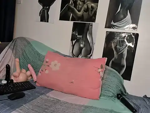 tinydolll's Live XXX Chat