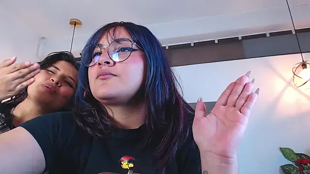 Živý XXX chat Liily_Foxxy