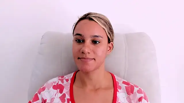 SamanthaWatson: онлайн-секс-чат