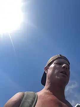 JockNThirsty: διαδικτυακό σόου στην κάμερα