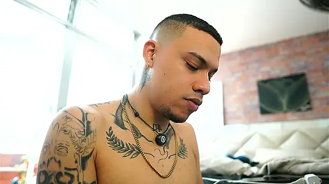 XXX chat uživo modela AlphaMasterXxx
