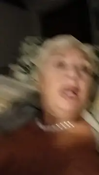 Chat +18 de divinaerotica ao vivo